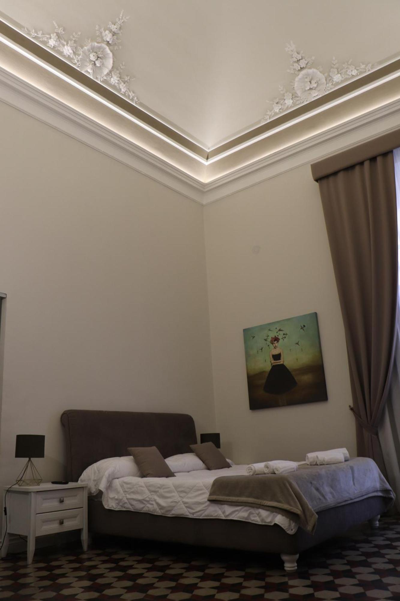 Domus Iole Appartamento Nel Centro Storico Катания Екстериор снимка